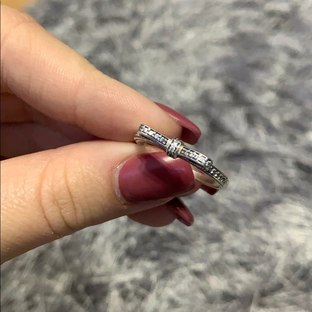 Pandora bow ring